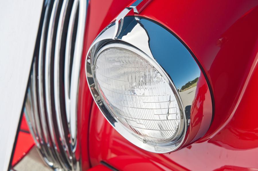  Jaguar XK140 MC Roadster 1956 года  (фото 12 из 44)